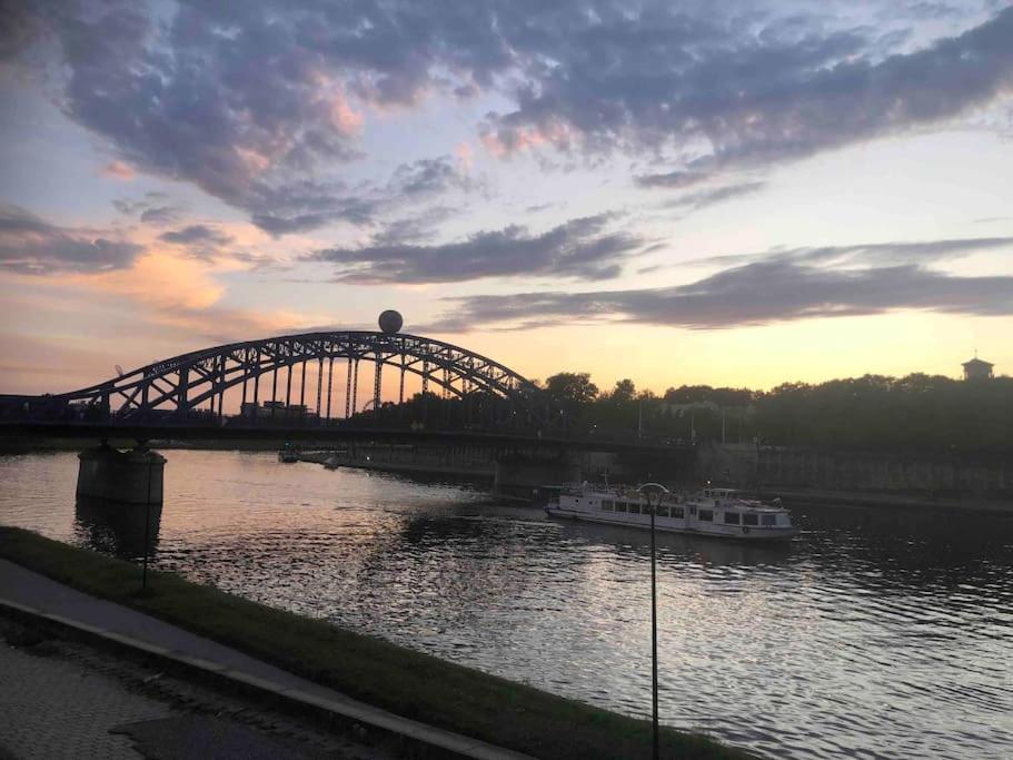 Zachod Slonca Nad Wisla Daire Krakow Dış mekan fotoğraf